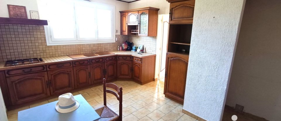 House 4 rooms of 98 m² in Les Sables-d'Olonne (85100)