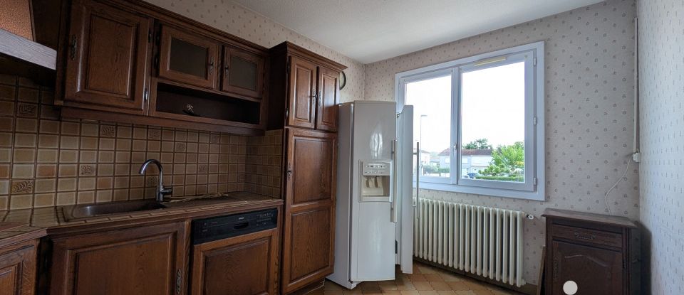 Maison traditionnelle 6 pièces de 118 m² à Saint-Juéry (81160)