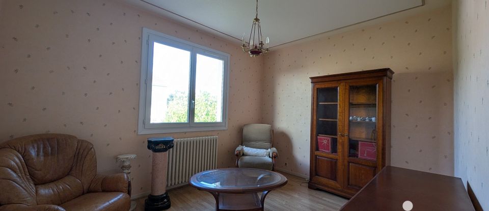 Maison traditionnelle 6 pièces de 118 m² à Saint-Juéry (81160)