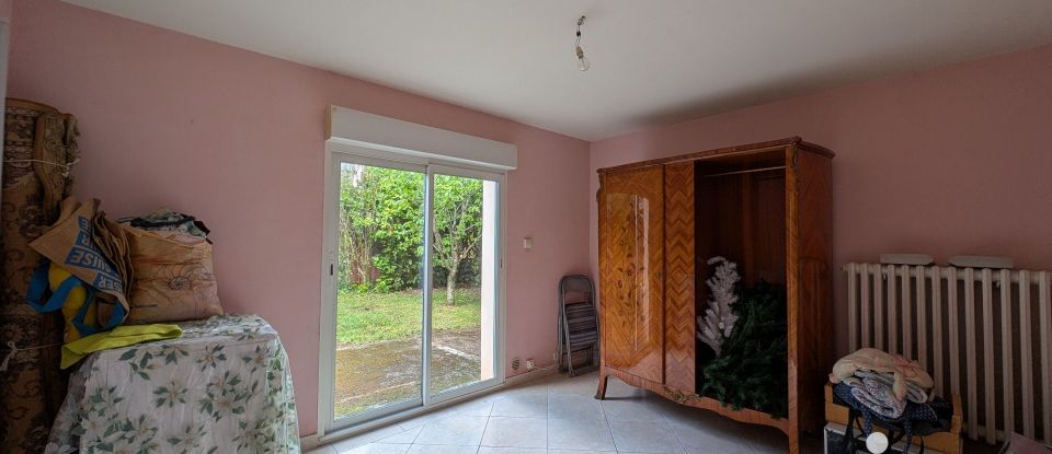 Maison traditionnelle 6 pièces de 118 m² à Saint-Juéry (81160)
