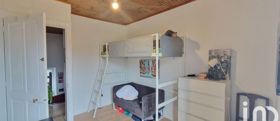 Village house 4 rooms of 104 m² in Vif (38450)