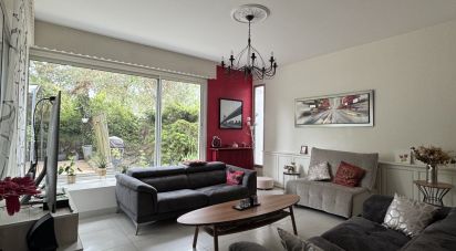 Maison 6 pièces de 185 m² à Saint-Doulchard (18230)