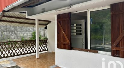 Maison 2 pièces de 45 m² à Sainte-Anne (97227)