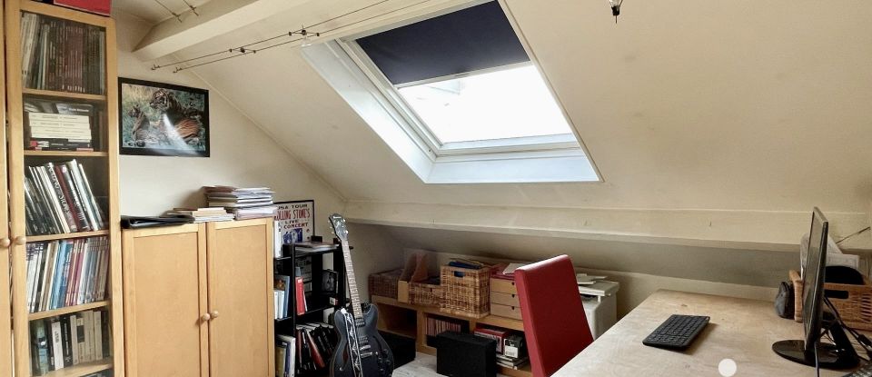Maison traditionnelle 8 pièces de 157 m² à Houilles (78800)