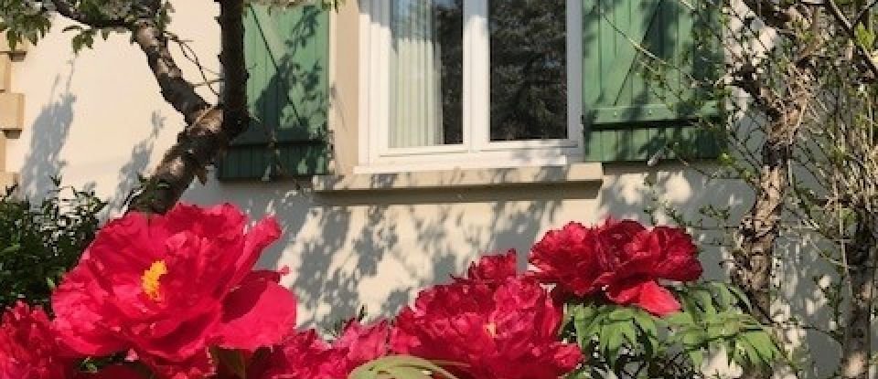 Maison traditionnelle 8 pièces de 157 m² à Houilles (78800)