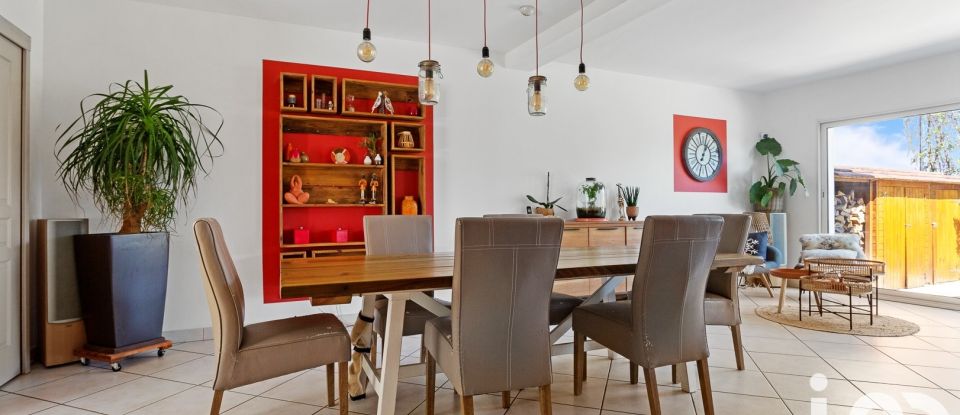 House 7 rooms of 236 m² in Leuville-sur-Orge (91310)