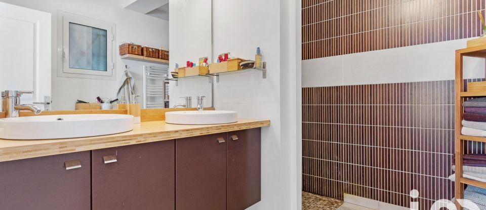 House 7 rooms of 236 m² in Leuville-sur-Orge (91310)