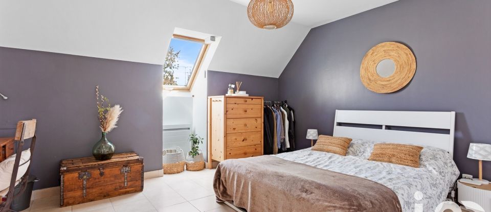 House 7 rooms of 236 m² in Leuville-sur-Orge (91310)