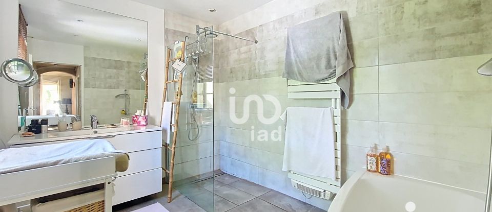Architectural house 6 rooms of 190 m² in Pradines (46090)