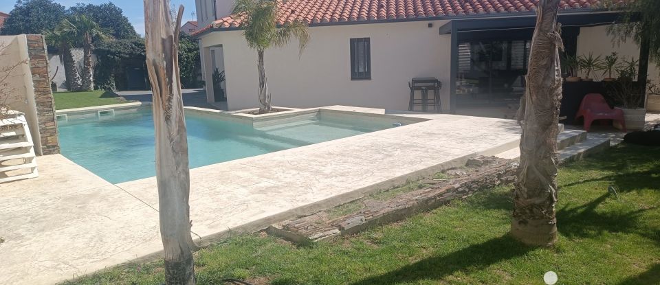 Architectural house 5 rooms of 185 m² in Saint-Estève (66240)