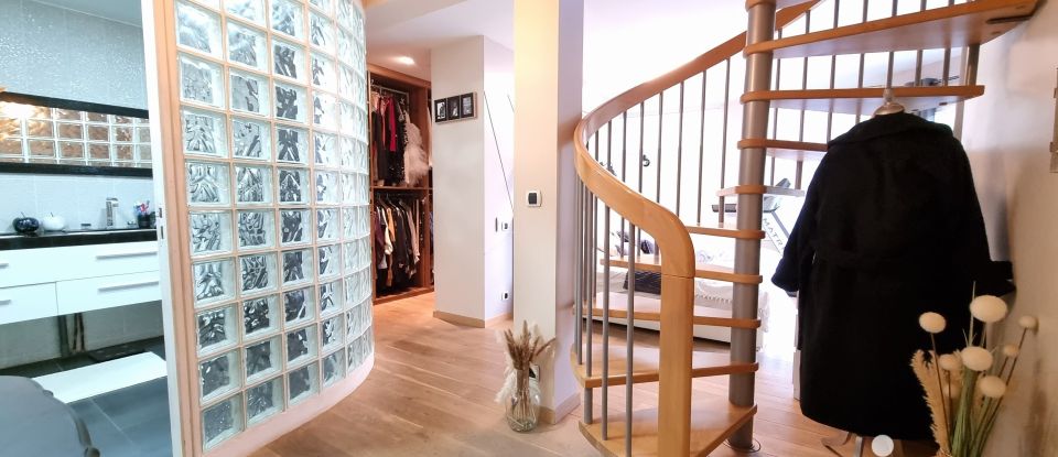 Architectural house 9 rooms of 215 m² in Chennevières-sur-Marne (94430)