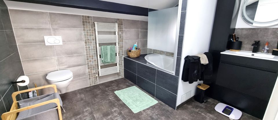 Architectural house 9 rooms of 215 m² in Chennevières-sur-Marne (94430)