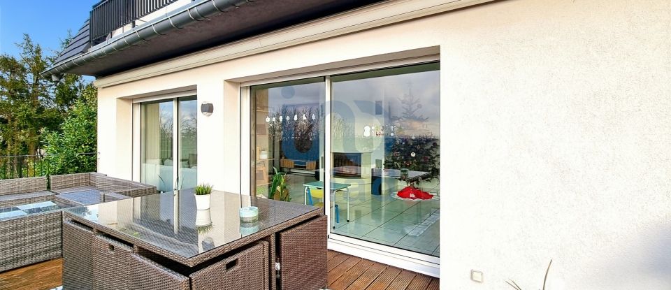 Architectural house 9 rooms of 215 m² in Chennevières-sur-Marne (94430)