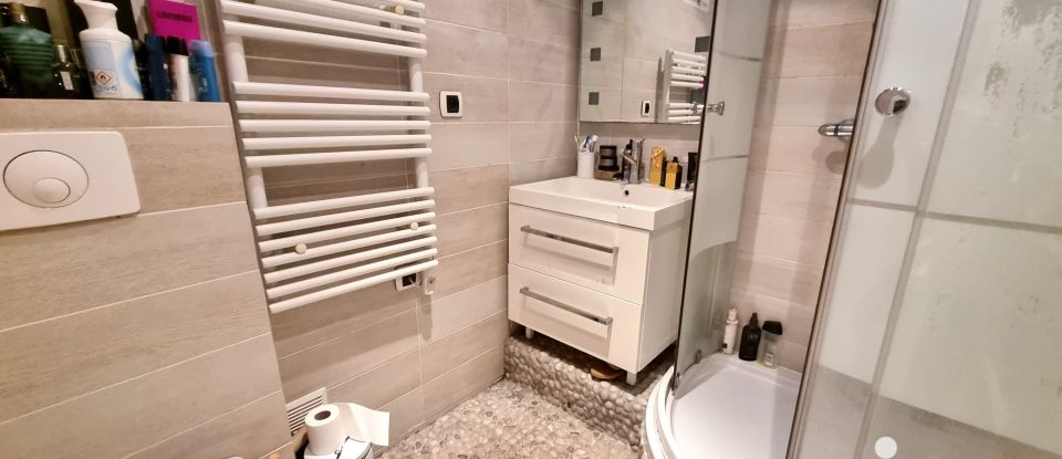 Architectural house 9 rooms of 215 m² in Chennevières-sur-Marne (94430)