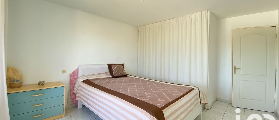 Maison 8 pièces de 195 m² à Montbazin (34560)