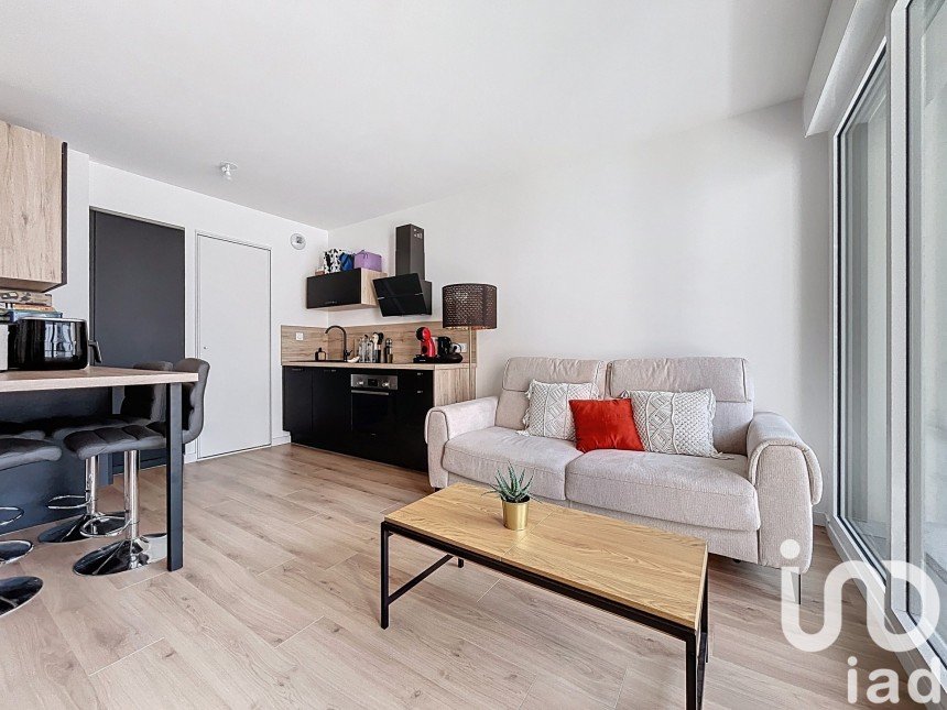 Apartment 2 rooms of 40 m² in Saint-Malo (35400)