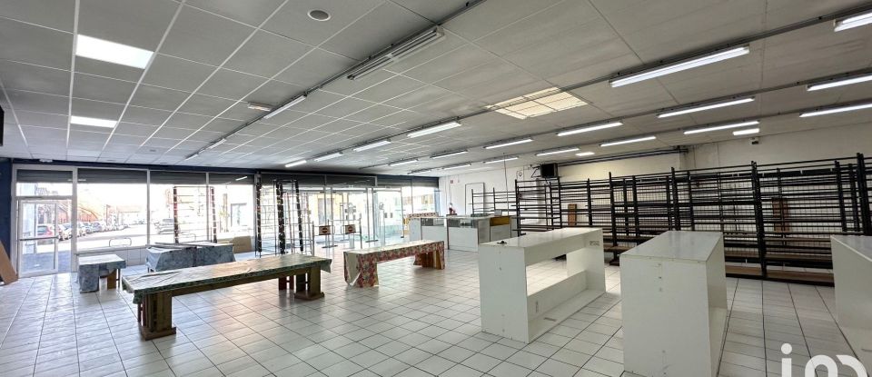 Local d'activités de 900 m² à Hénin-Beaumont (62110)