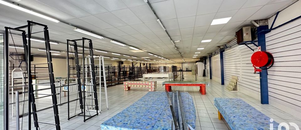 Local d'activités de 900 m² à Hénin-Beaumont (62110)