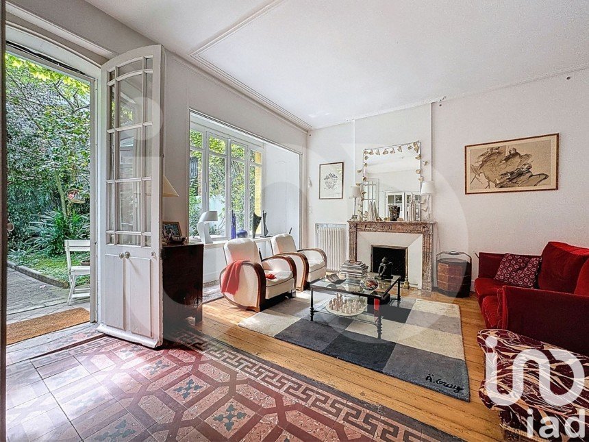 House 6 rooms of 200 m² in Toulouse (31000)