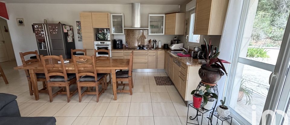 Maison 5 pièces de 112 m² à Saint-Martin-d'Ardèche (07700)
