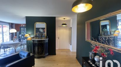 Apartment 4 rooms of 95 m² in Chaville (92370)