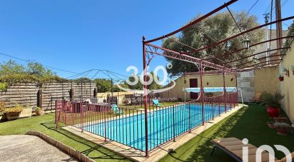 Maison 8 pièces de 258 m² à Carqueiranne (83320)