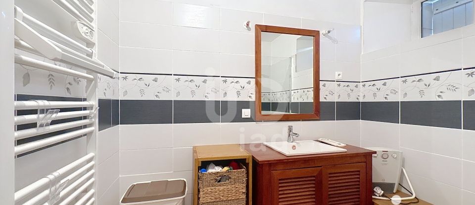 Maison traditionnelle 4 pièces de 120 m² à Coulangeron (89580)