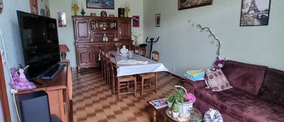 Maison 14 pièces de 260 m² à Brioux-sur-Boutonne (79170)