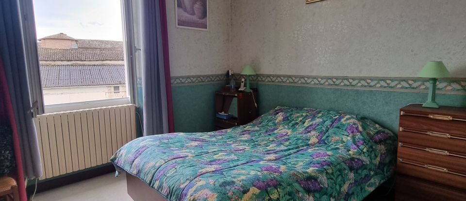 Maison 14 pièces de 260 m² à Brioux-sur-Boutonne (79170)