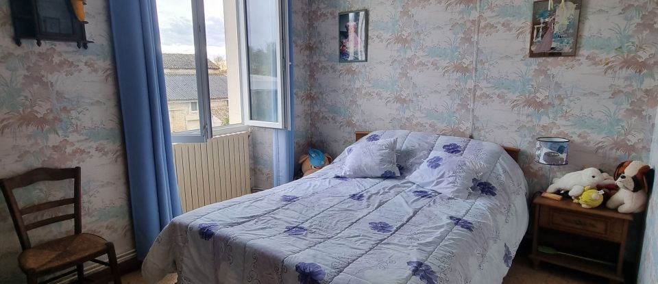 Maison 14 pièces de 260 m² à Brioux-sur-Boutonne (79170)