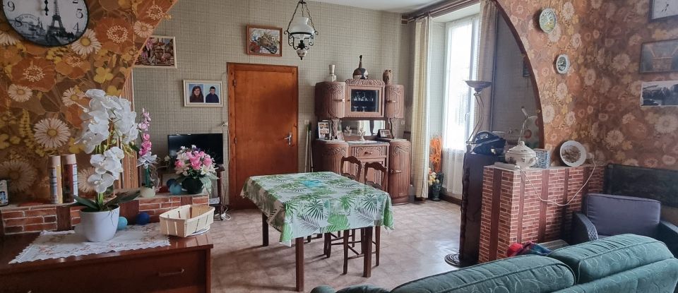 Maison 14 pièces de 260 m² à Brioux-sur-Boutonne (79170)