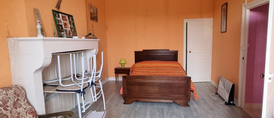 Maison 14 pièces de 260 m² à Brioux-sur-Boutonne (79170)