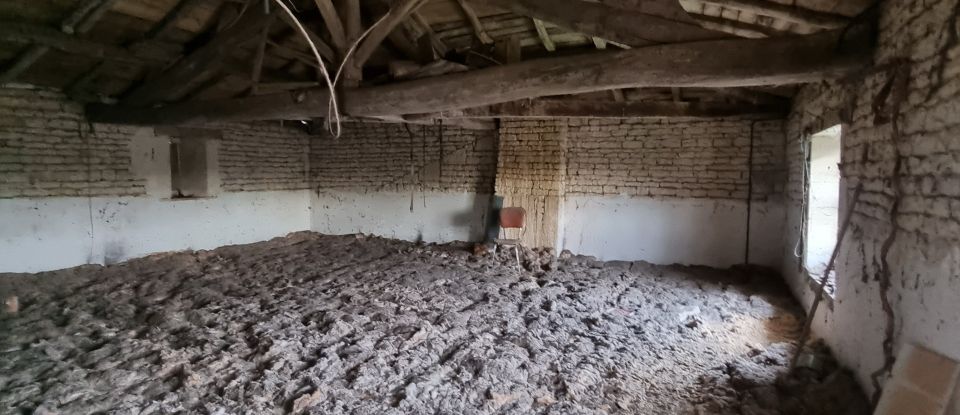Maison 14 pièces de 260 m² à Brioux-sur-Boutonne (79170)