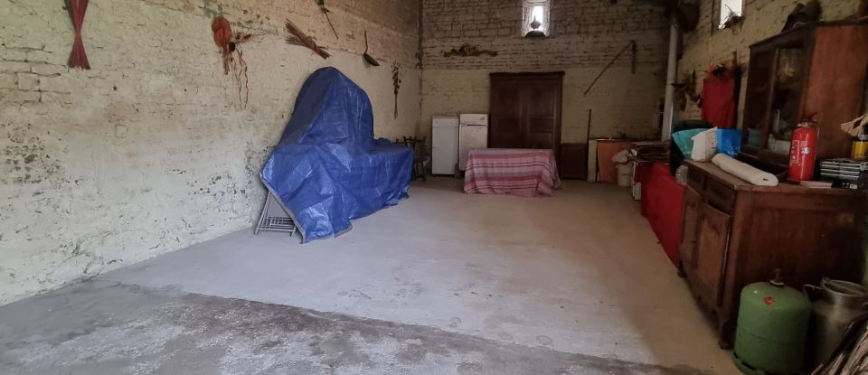 Maison 14 pièces de 260 m² à Brioux-sur-Boutonne (79170)