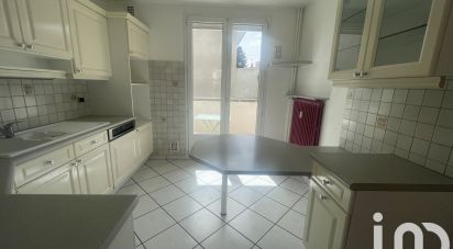 Apartment 3 rooms of 77 m² in Saint-Étienne (42000)