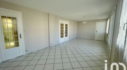 Apartment 3 rooms of 77 m² in Saint-Étienne (42000)
