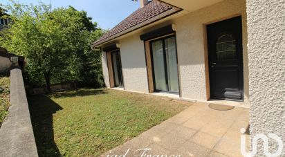 Traditional house 7 rooms of 170 m² in Verneuil-sur-Seine (78480)