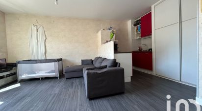 Apartment 2 rooms of 35 m² in Morangis (91420)