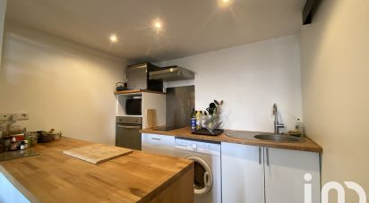 Apartment 1 room of 27 m² in Bordeaux (33800)