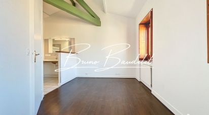 Apartment 2 rooms of 60 m² in Bordeaux (33100)