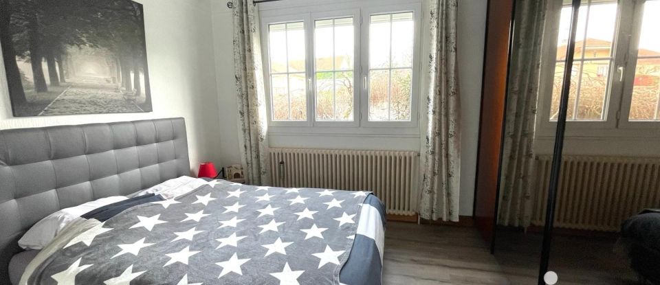 Maison 7 pièces de 165 m² à Rosoy (89100)