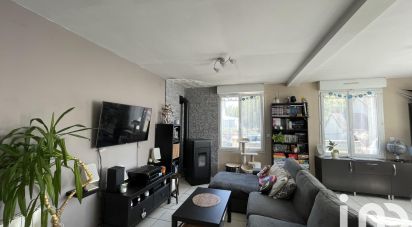 Maison de village 3 pièces de 71 m² à Estrées-Saint-Denis (60190)