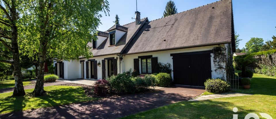 Demeure 8 pièces de 192 m² à Chambly (60230)