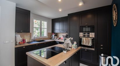 Maison 6 pièces de 130 m² à Houdan (78550)