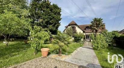 House 6 rooms of 180 m² in Leuville-sur-Orge (91310)