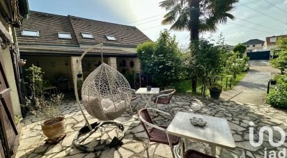 House 6 rooms of 180 m² in Leuville-sur-Orge (91310)