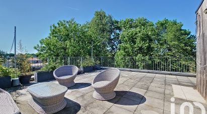 Duplex 5 rooms of 117 m² in Pessac (33600)