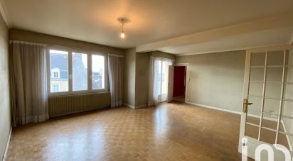Apartment 3 rooms of 82 m² in Cholet (49300)