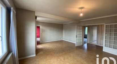 Apartment 3 rooms of 82 m² in Cholet (49300)