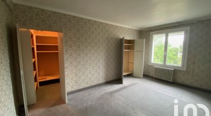 Apartment 3 rooms of 82 m² in Cholet (49300)